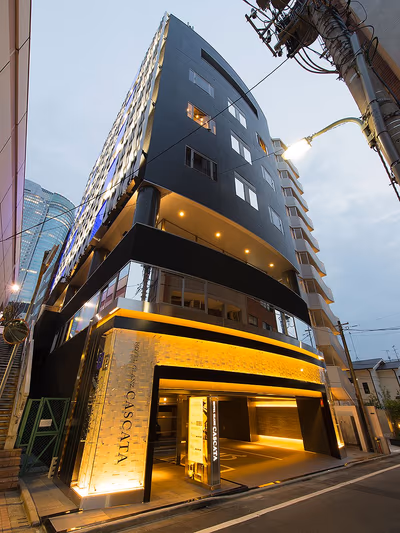 オープンした店舗入口 — photo 03