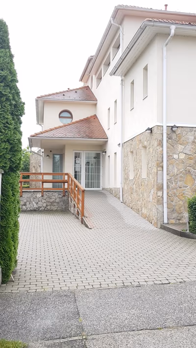 Ezüsthíd Hotel and Restaurant — photo 03
