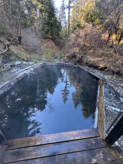 Hlgu Isgwit Hot Springs — photo 15