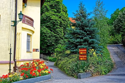 Előszállás — photo 02